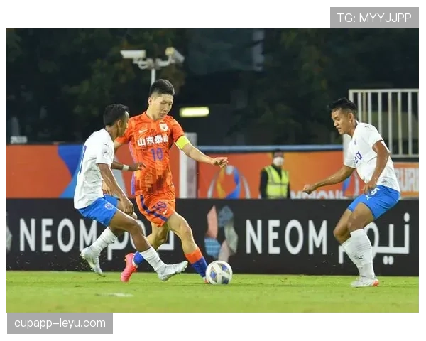 山东泰山亚冠赛场表现亮眼,年轻球员持续闪耀全场 山东泰山亚冠赛场表现亮眼,年轻球员持续闪耀全场