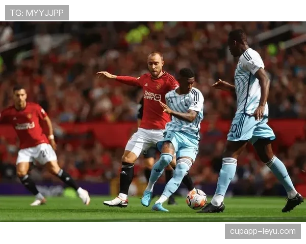 拉什福德关键爆发助曼联逆转，表现闪耀全场