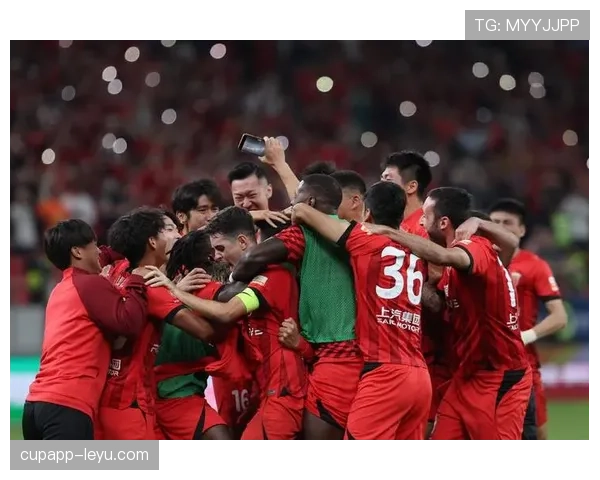 上海海港本土核心状态回暖，剑指新赛季冠军荣耀